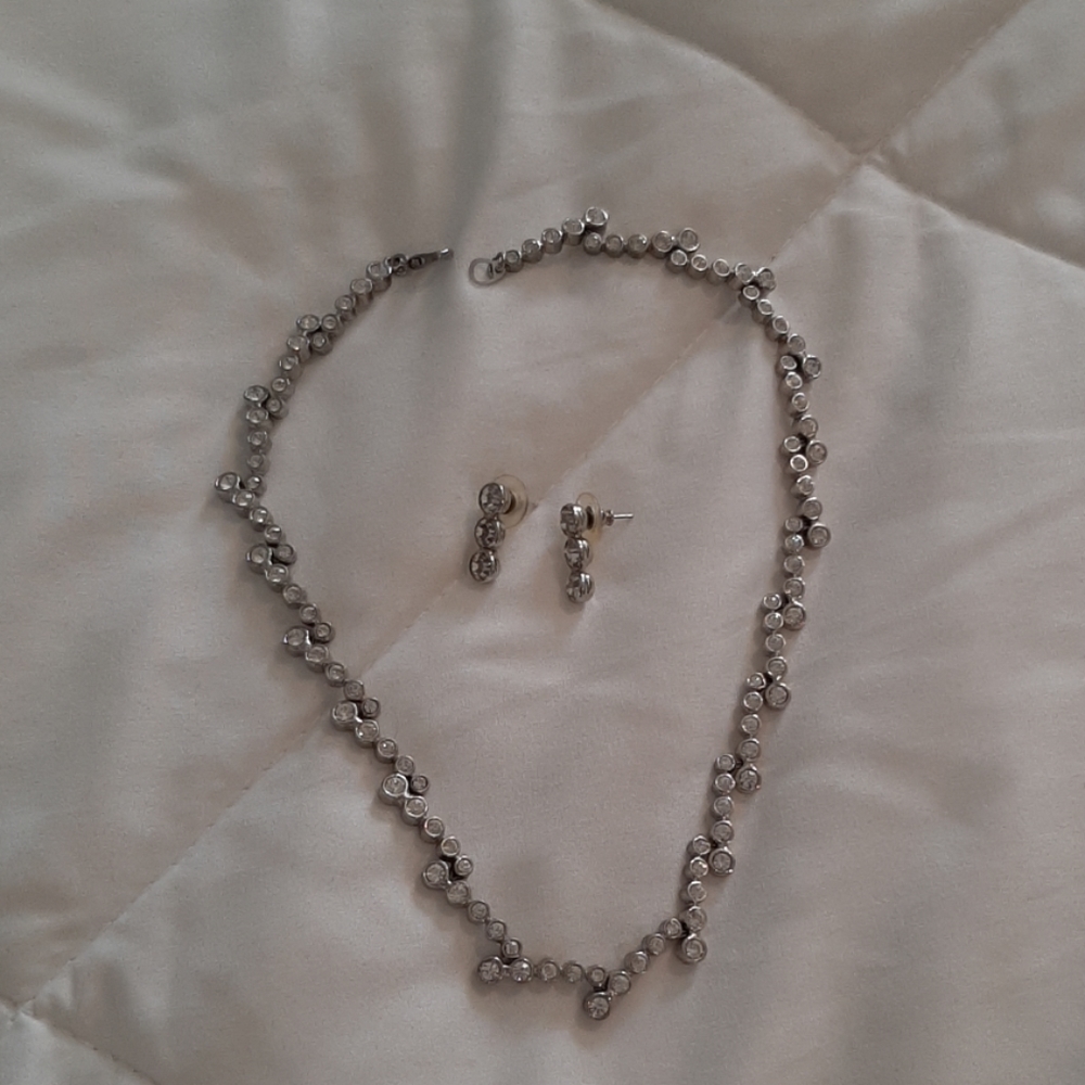 Costume Jewelry Necklace and Earrings
